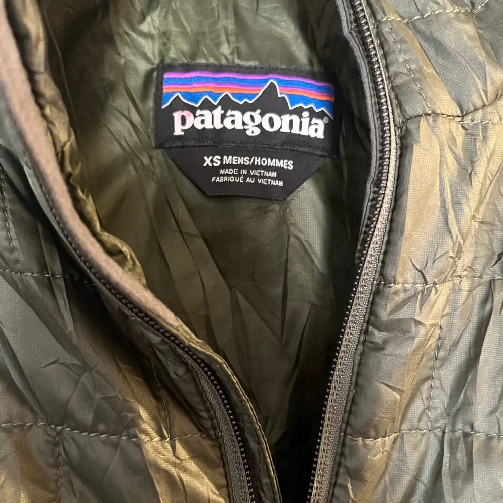 Patagonia Olive Quilted Vest - Picture 3 of 3